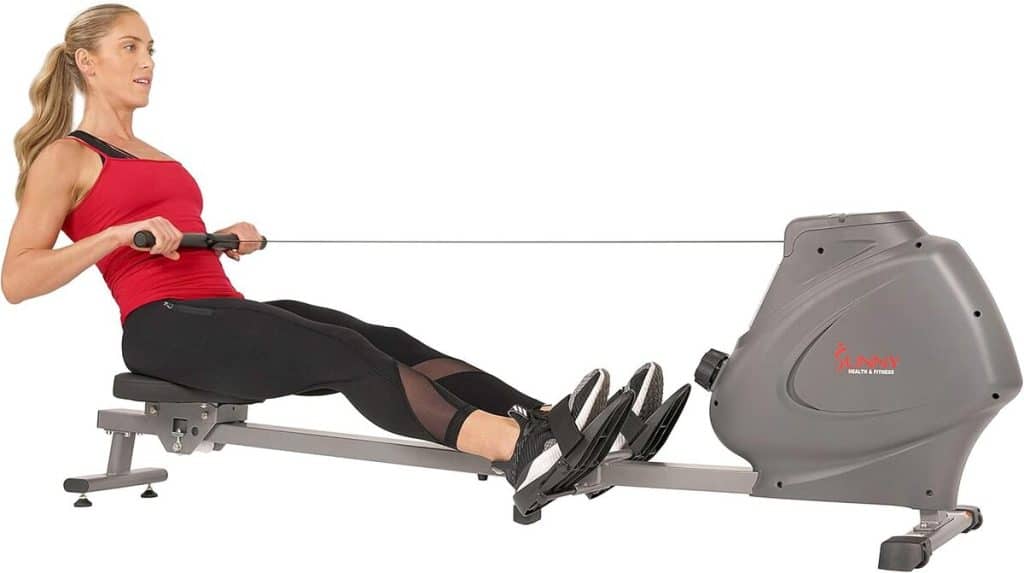 Test du rameur Sunny Health & Fitness SF-RW5801 : performance compacte et silencieuse