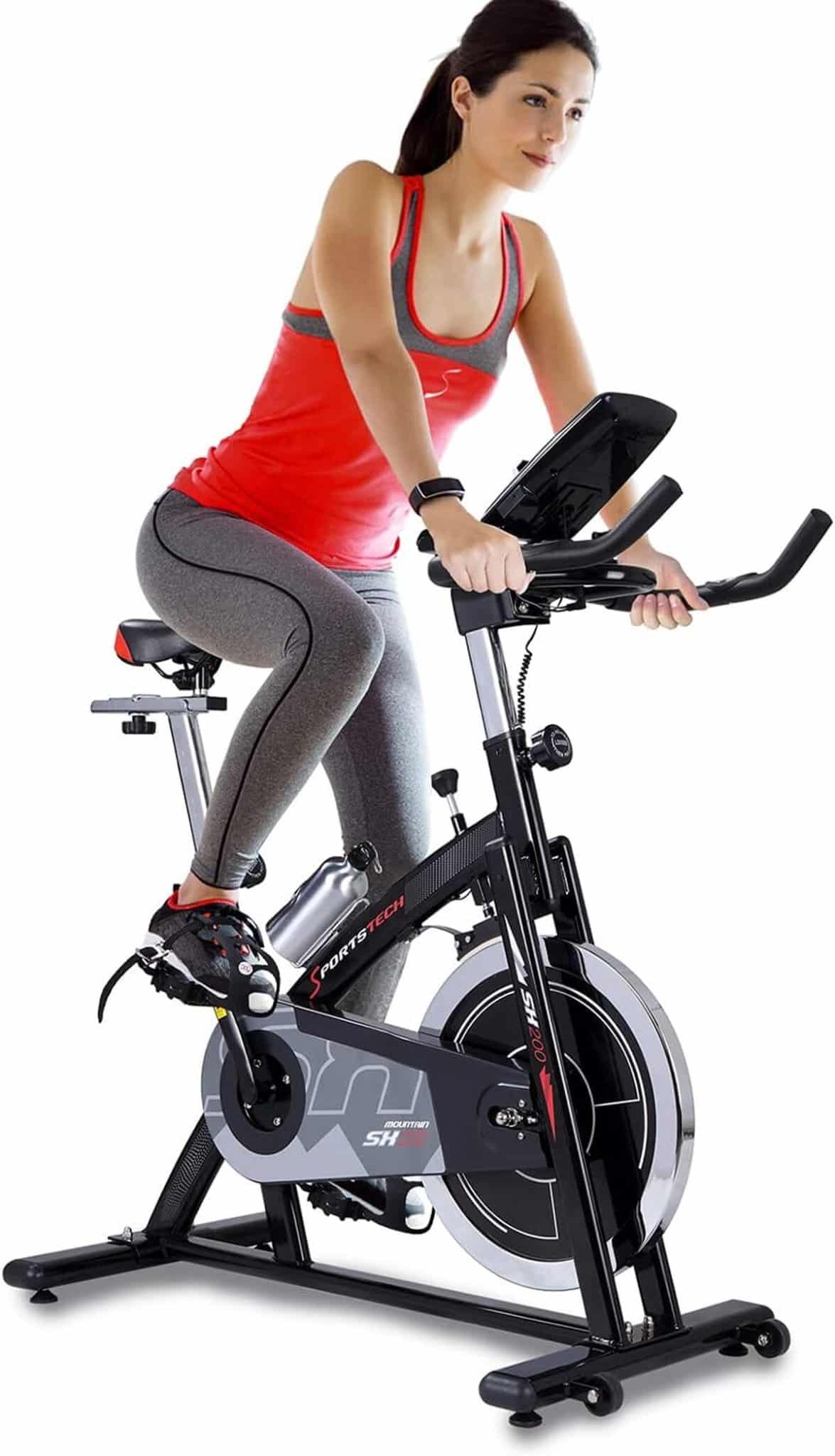 Test du vélo d'appartement Sportstech SX200 : performance et connectivité