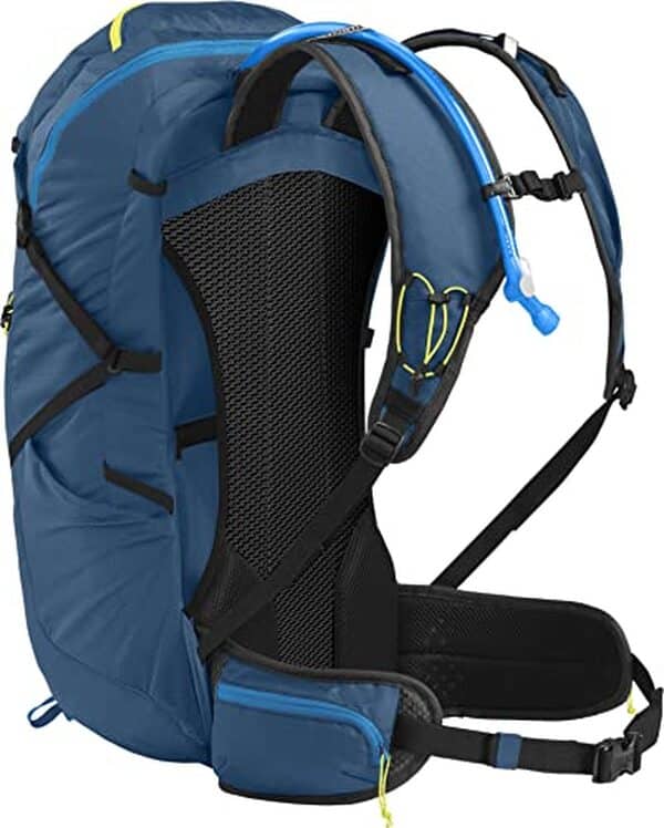 Découvrez notre évaluation détaillée du sac à dos de randonnée Camelbak Fourteener 32 : confort, fonctionnalité et durabilité pour vos aventures en plein air.