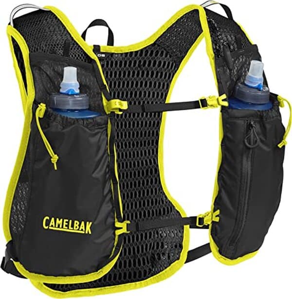 Découvrez notre test complet du gilet d'hydratation CamelBak Trail Run noir/jaune : performances, confort et praticité pour vos trails en détail. 