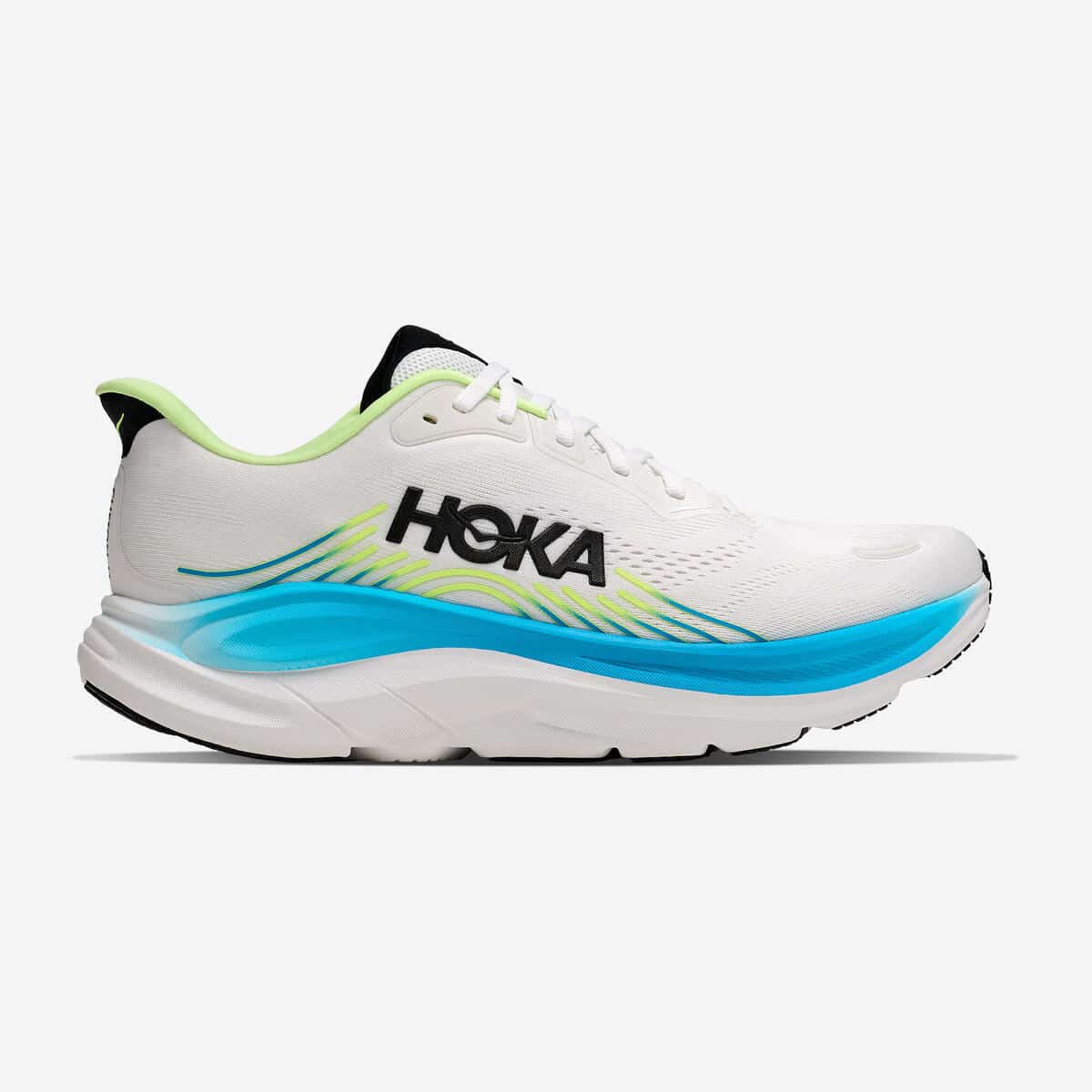 Test : chaussures de running Hoka Clifton 11 blanc et bleu de Decathlon